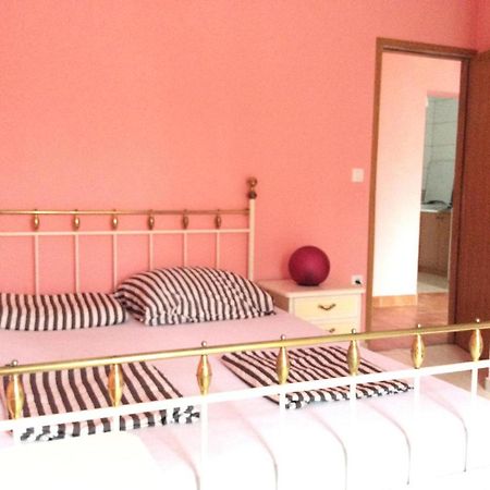 Aparthotel Yellow House Experience Pag Island Exterior foto